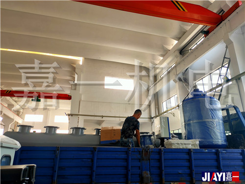 廣東客戶預定的在線吸垢裝置，真空排氣定壓補水裝置，分集水器，自清洗過濾器發貨啦！