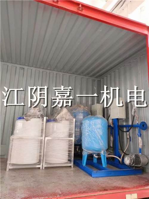 上?？蛻纛A定的定壓補水裝置及全自動加藥裝置發貨啦！