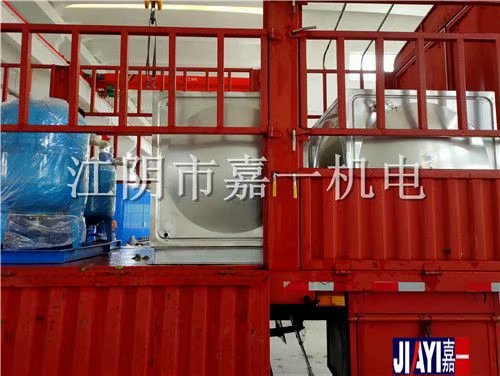 蘇州客戶預定的定壓補水裝置，不銹鋼水箱已經發貨啦！